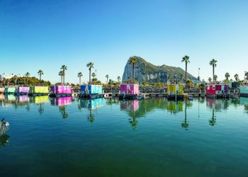 Casas Flotantes de la Línea